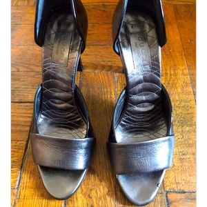 Gucci Black Patent Leather/Silver Leather D'Orsay